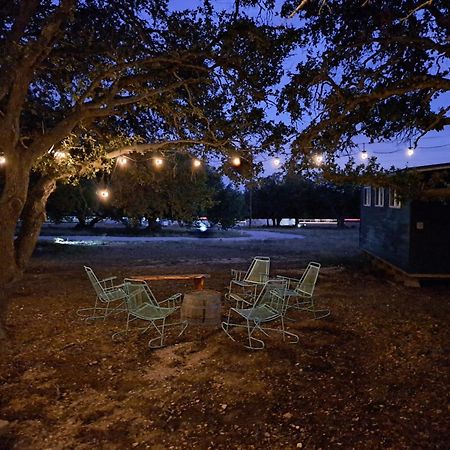The Container Retreat @ 290 Wine Trail #10 Welcome Friends! Hye المظهر الخارجي الصورة