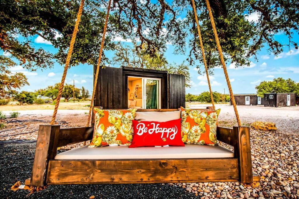 The Container Retreat @ 290 Wine Trail #10 Welcome Friends! Hye المظهر الخارجي الصورة