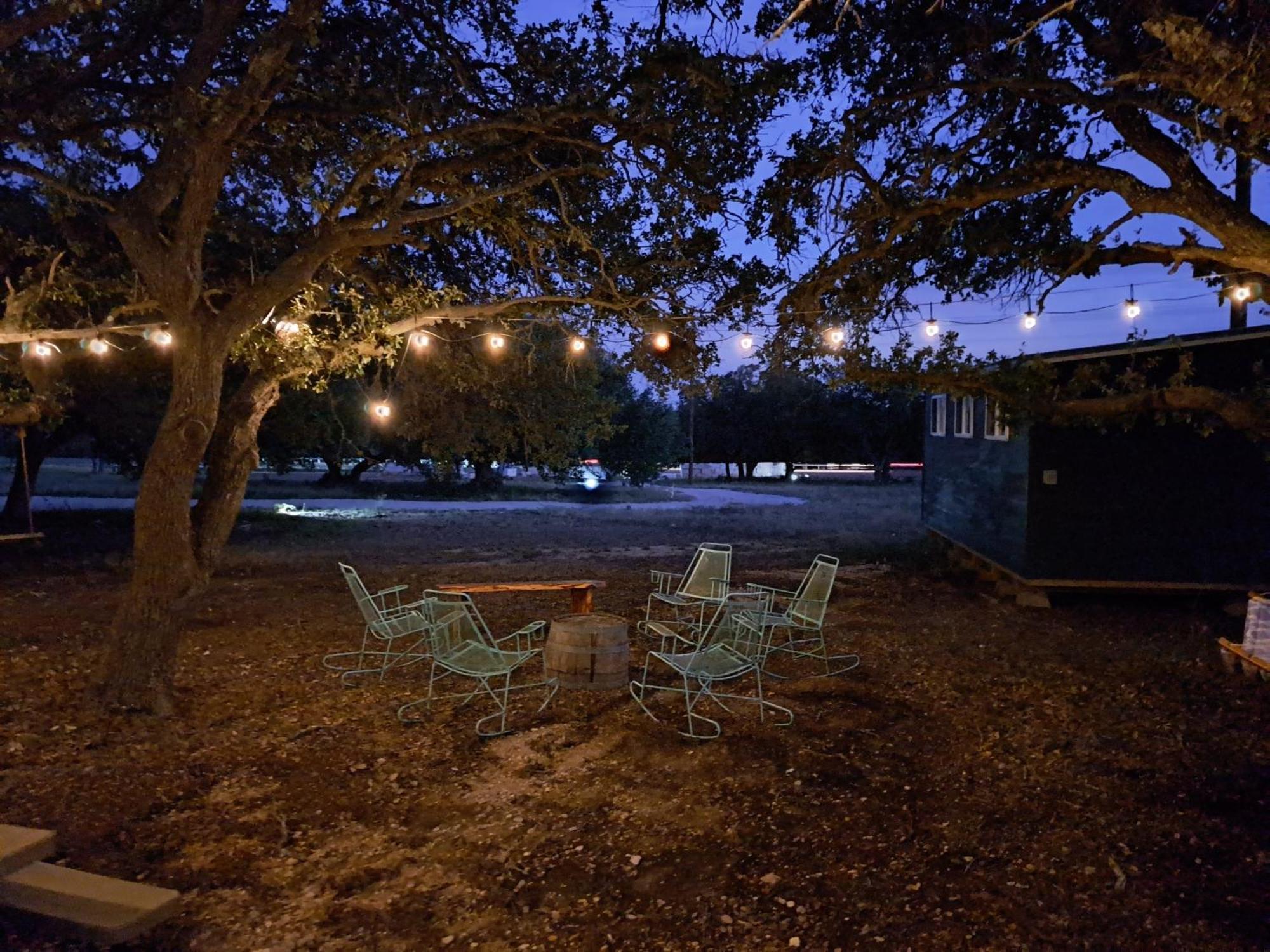 The Container Retreat @ 290 Wine Trail #10 Welcome Friends! Hye المظهر الخارجي الصورة